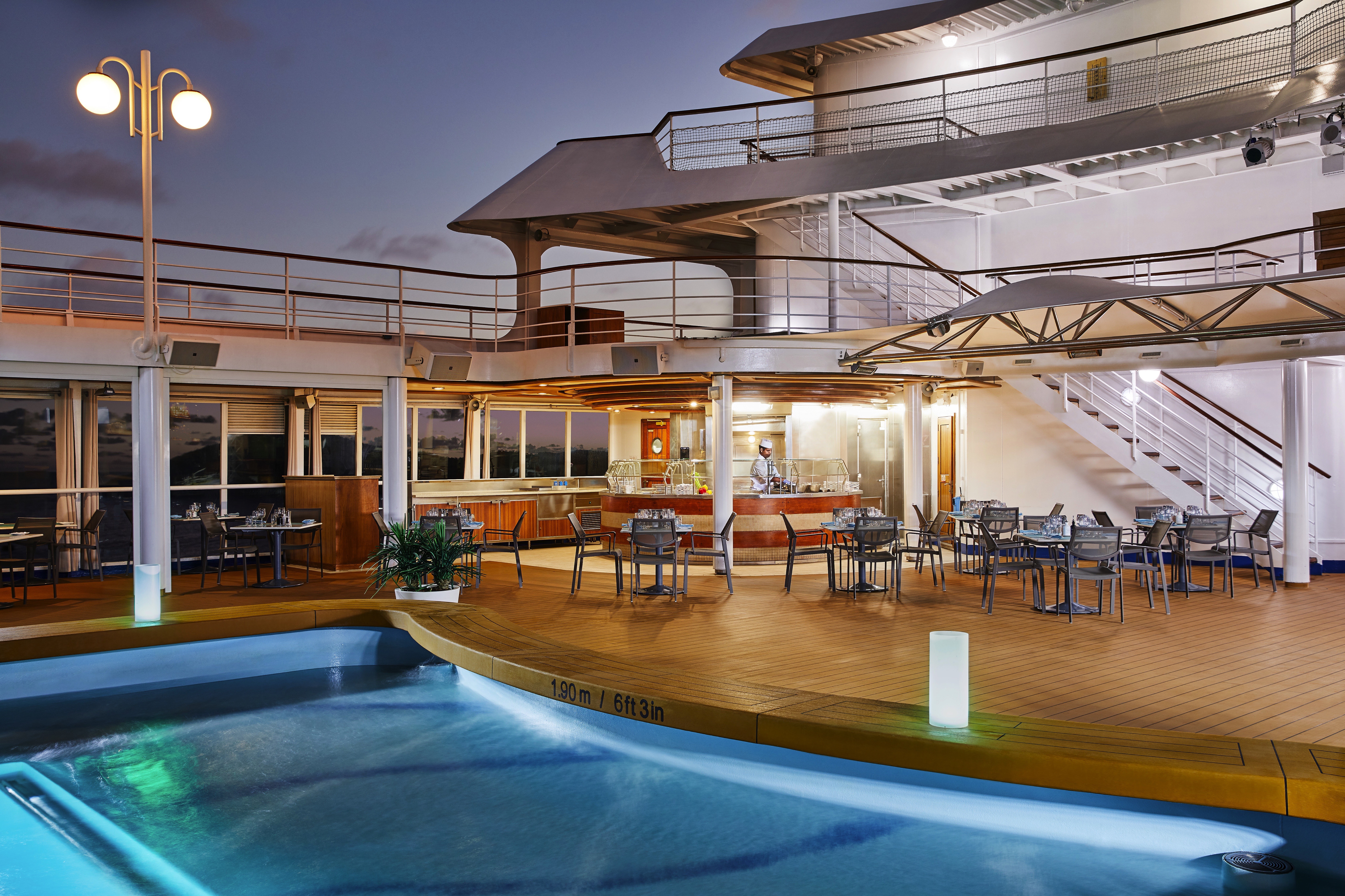 Silver Whisper - The Grill